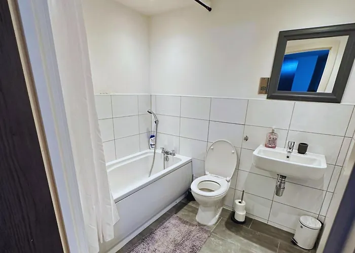 アパート Stunning 2 Bed In Centre With Free Parking - Sleeps 7 ブラッドフォード