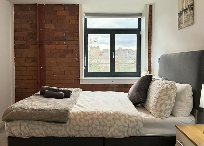 Stunning 2 Bed In Centre With Free Parking - Sleeps 7 アパート