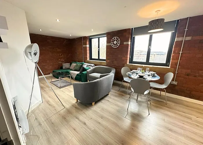 Stunning 2 Bed In Centre With Free Parking - Sleeps 7 * ブラッドフォード